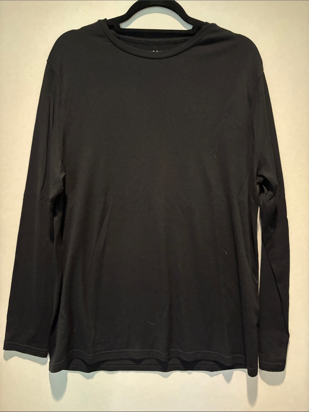Unbound Merino - Men's Long Sleeve Merino Crew Shirt. Size XL. Black - Picture 5 of 11